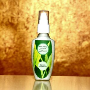 Ultra Glow Whitening Face Wash With Green Tea Extract And Glutathione